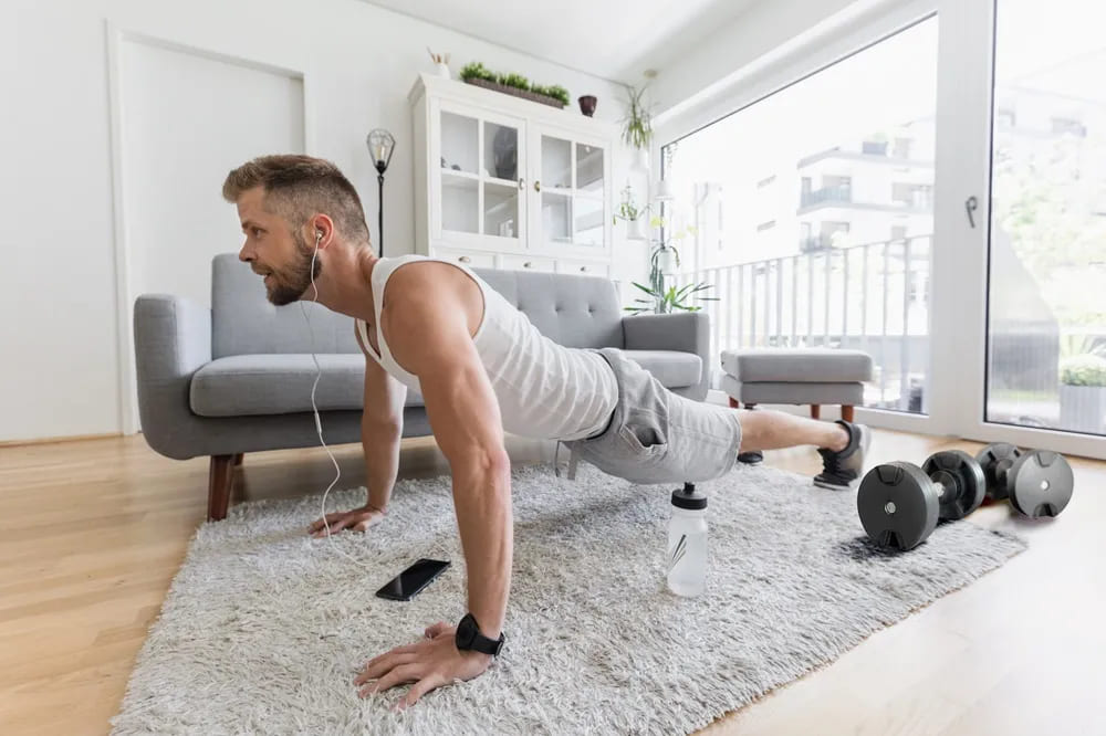 Treino de peito em casa: principais exercícios e como executá-los