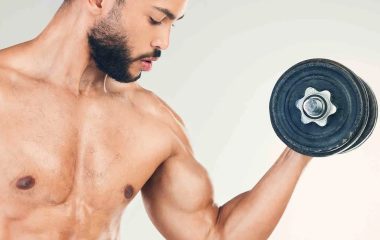 Os 7 melhores aparelhos de academia para braço